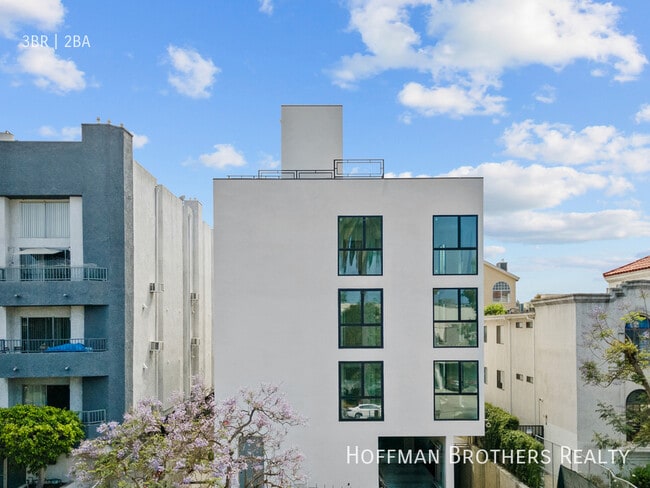 Photo - 3755 S Canfield Ave Unit 102