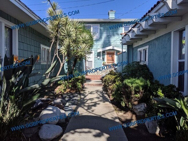 Building Photo - ** Self Guided Tour **Belmont Shores Updat...