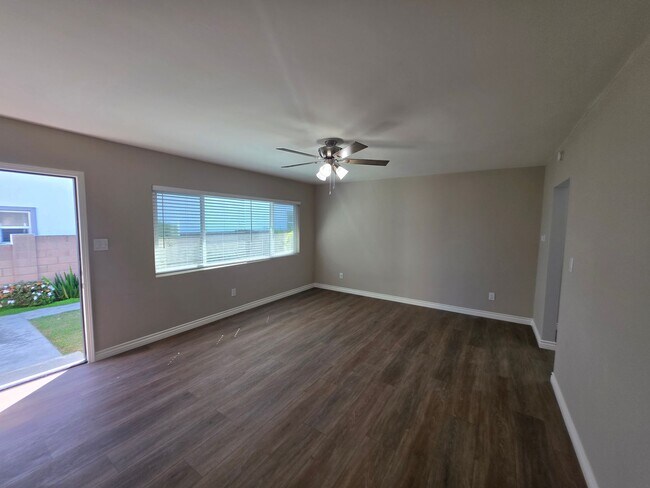 Photo - 1006 California St Unit B