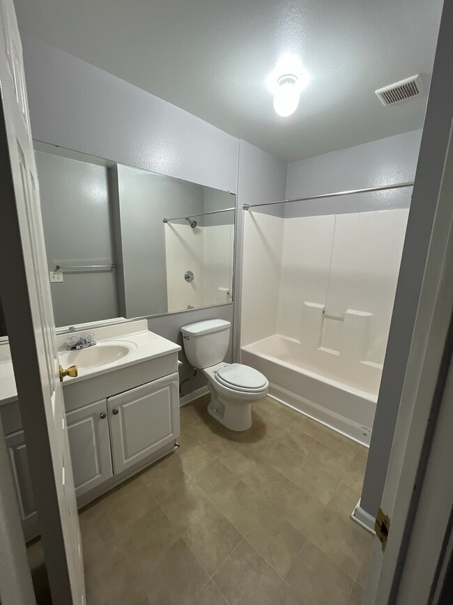 Photo - 24422 Webster Ave