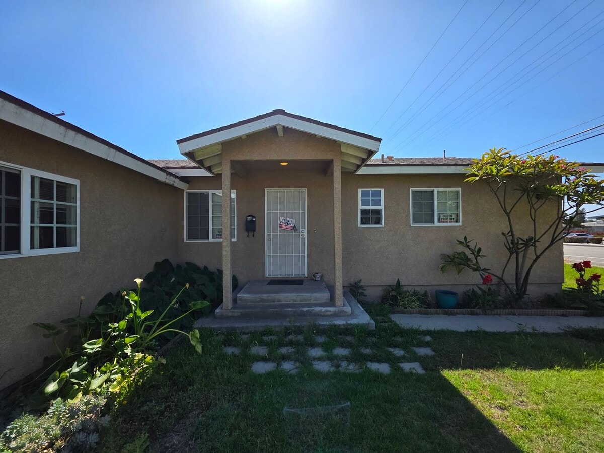 Newly Remodeled 3-Bedroom, 2-Bathroom Home for Rent – Fullerton - Newly Remodeled 3-Bedroom, 2-Bathroom Home for Rent – Fullerton