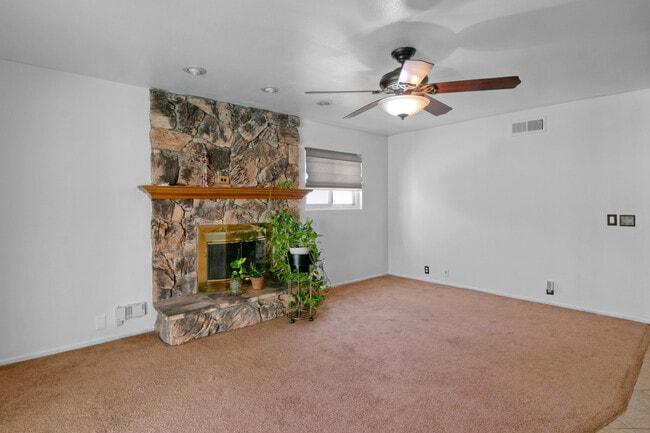 Photo - 1034 Thompson Ave N