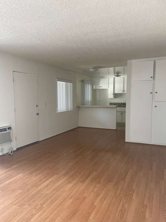 Photo - Kabir Apts (Montrose)