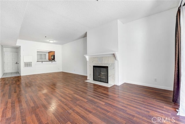 Photo - 2905 Montrose Ave Unit 416