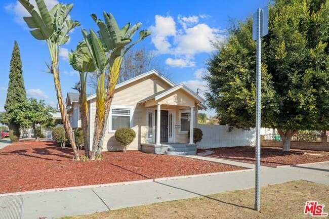 Photo - 547 W Kelso St