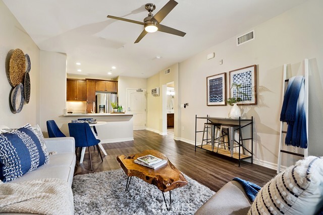 Photo - 629 Traction Ave Unit 312