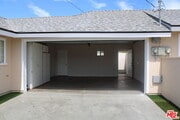 Photo - 305 S Workman St House