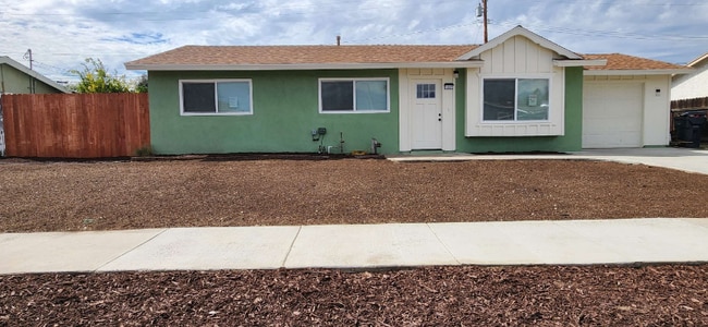 Photo - 1327 Berkeley Dr
