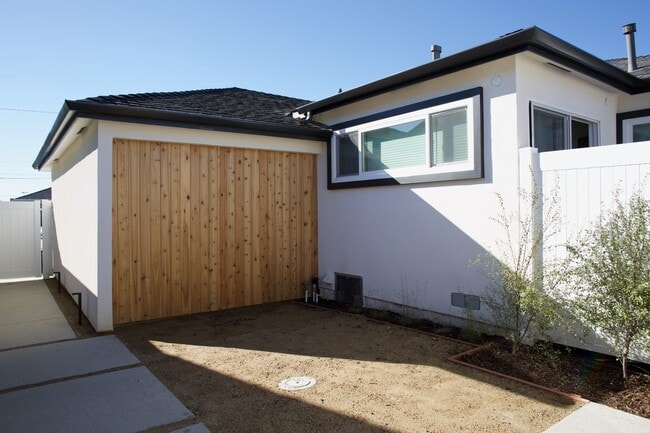 Photo - 5435 W 123rd Pl Unit A