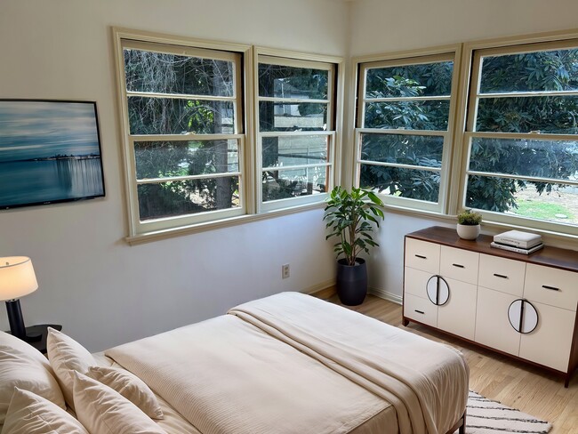 Photo - 1425 Allison Ave Unit 1425