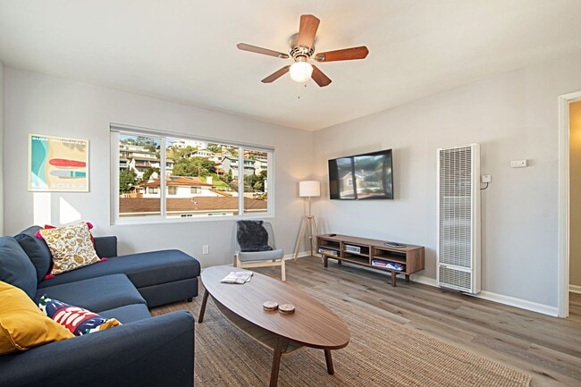 Photo - Beautiful 2 beds 1 bath apartment in Point...