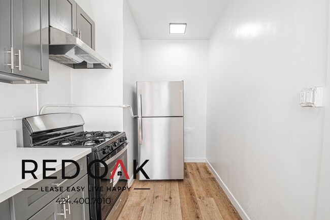 Photo - 960 S Oxford Ave Unit 225