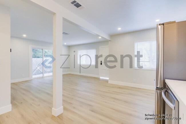 Photo - 1815 San Andres St