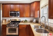 Photo - 109 S St Andrews Pl Townhome