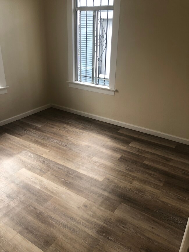 Photo - 518 25th St Unit 518