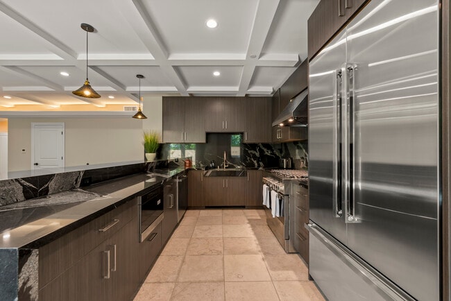 Photo - Chateau Century