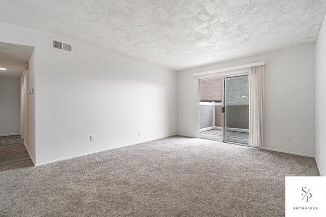 Photo - Modern and Cozy Rancho Cucamonga Townhouse with Hardwood Floors! Unit APT 419