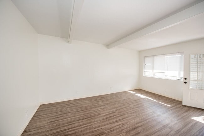 Photo - CALIFORNIA/LINCOLN Unit 407 Lincoln