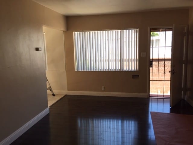 Living Room - 1103 W 89th St Apartment Unit 1