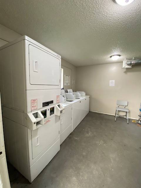 Photo - Villa Monterey Apartments