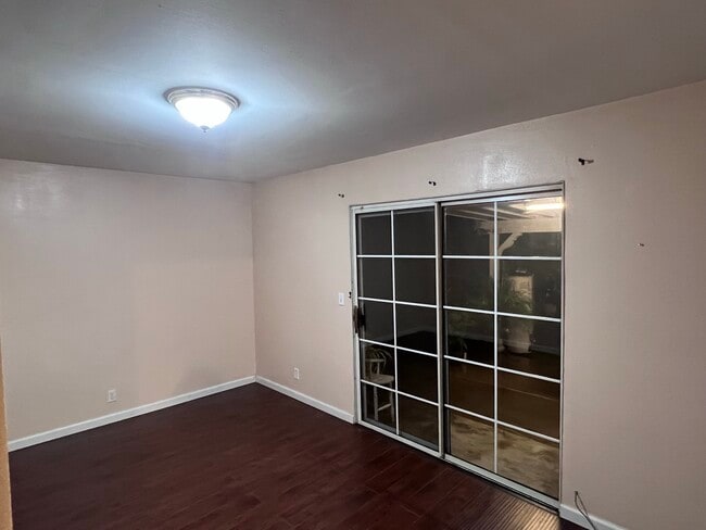 Photo - 2230 S Hickory St