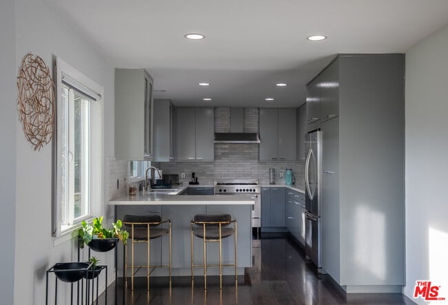 Photo - 1438 Davies Dr