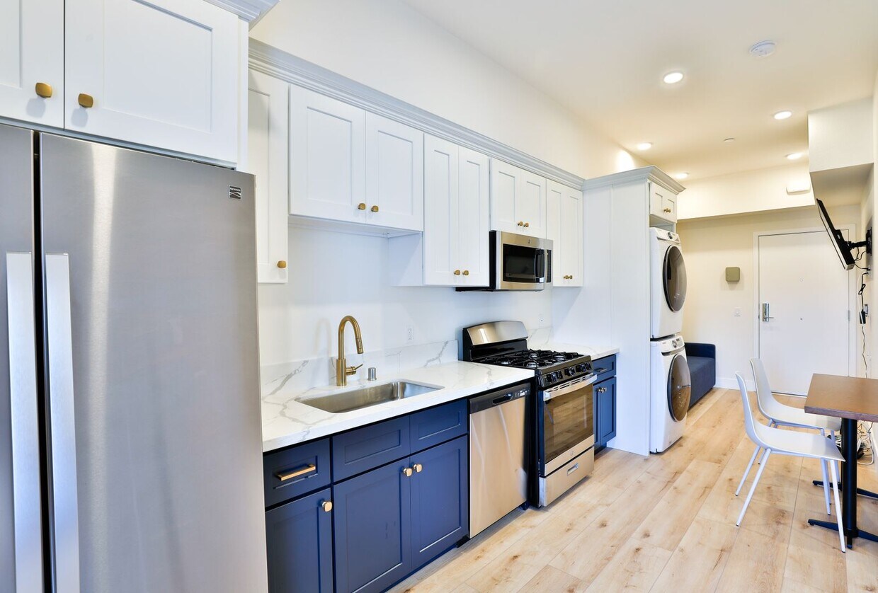 Floor Plan - Premium Draco Apartments - Unit 306