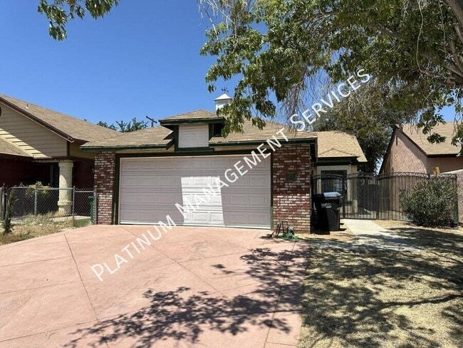Building Photo - 1219 E Ave R7
