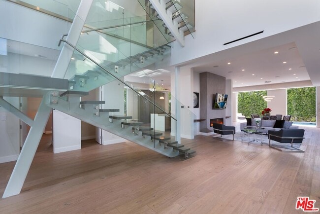 Photo - 721 N Spaulding Ave