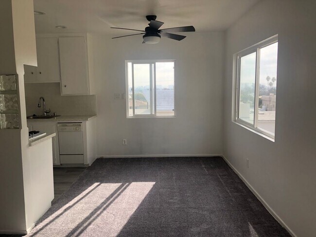 Photo - 744 Pier Ave