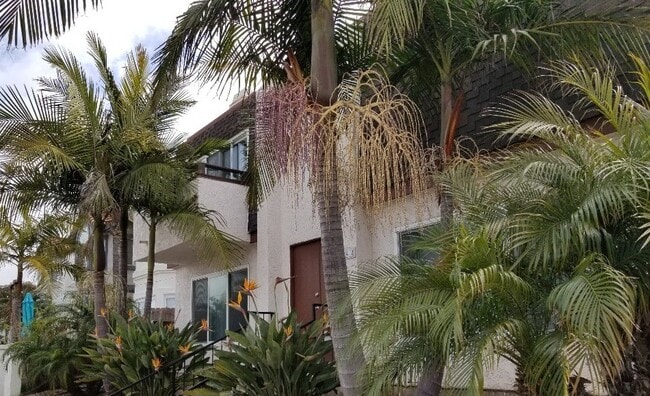 Building Photo - 314 20th St Unit D