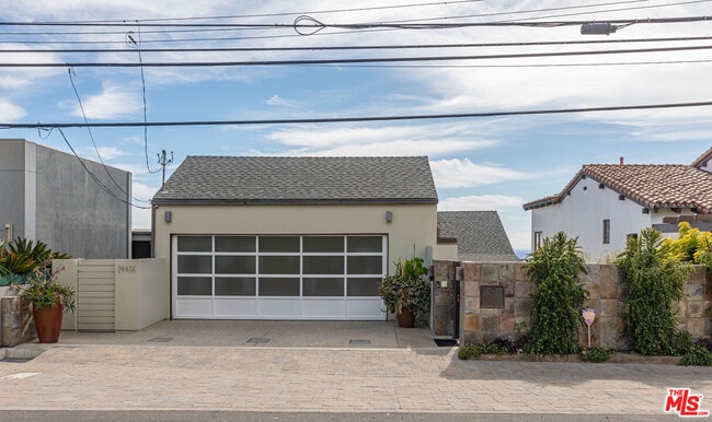 Photo - 24456 Malibu Rd