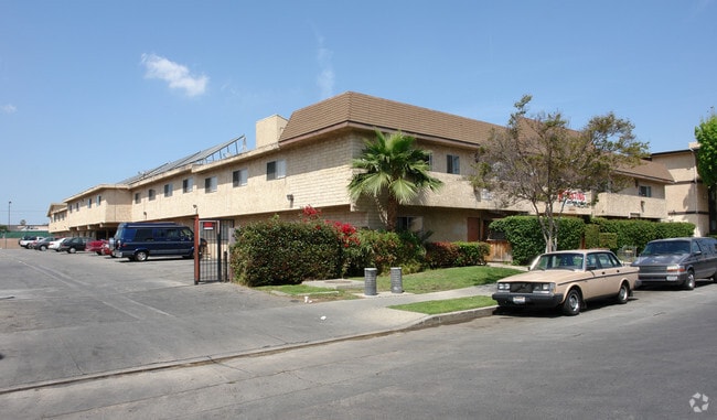 Building Photo - Columbus Terrace Rental