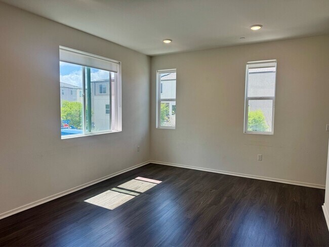 Photo - 5208 Surfwalk Wy Unit 154