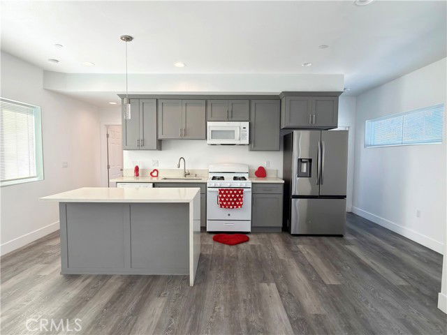 Photo - 1489 Atlantic Ave