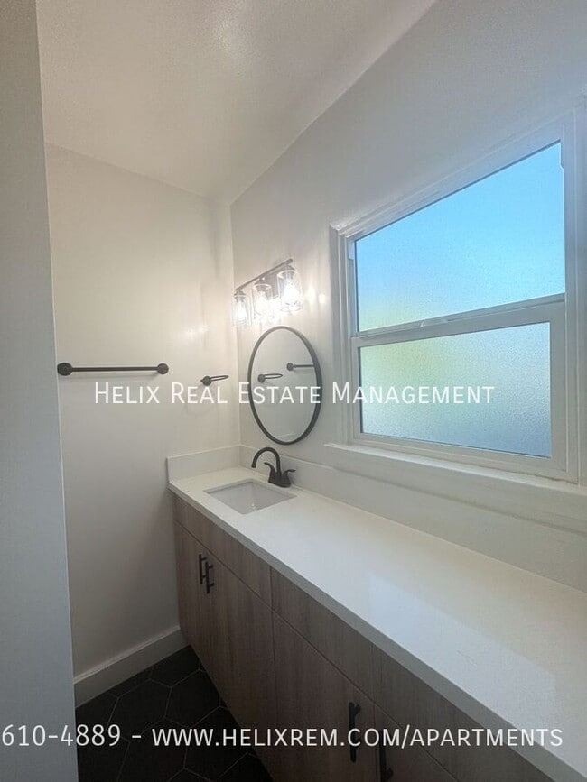 Photo - 1706 N Sierra Bonita Ave