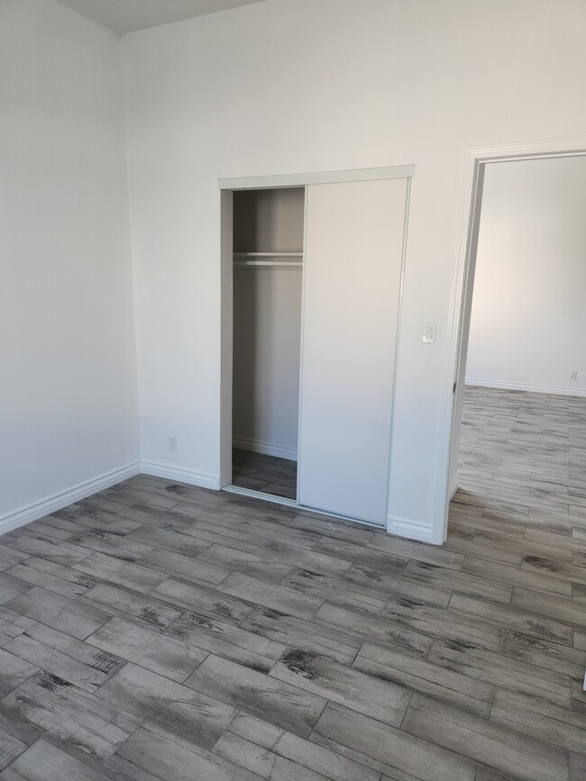 Photo - 1177 E 41st Pl