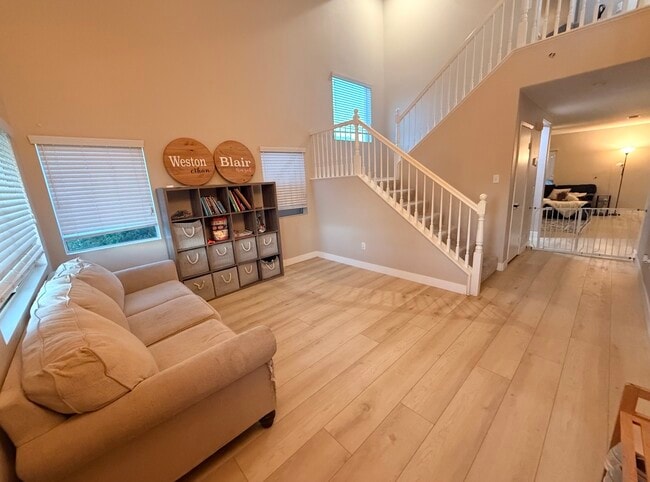 Photo - 30454 Silver Hawk Dr