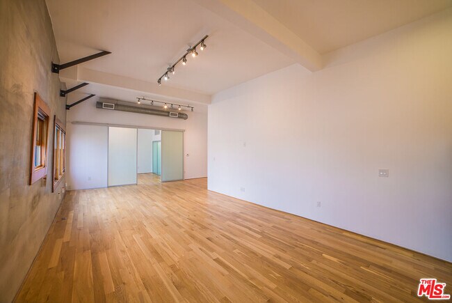 Photo - 8 Brooks Ave Unit 13