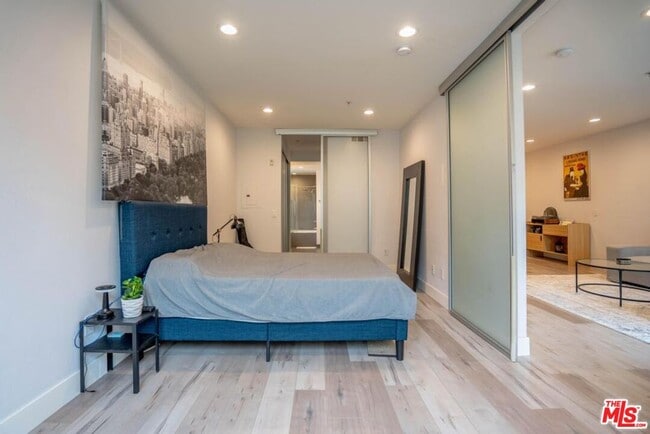 Photo - 1234 Wilshire Blvd Unit 330