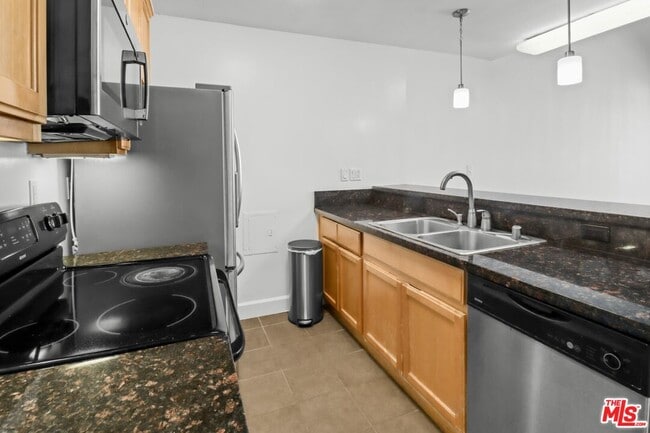 Photo - 10982 Roebling Ave Unit 566