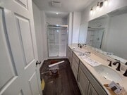 Photo - 789 Hildale Cir