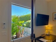 Photo - 20832 Henrietta St