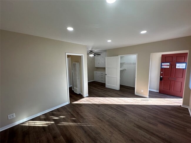 Photo - 901 N San Gabriel Ave Unit 5