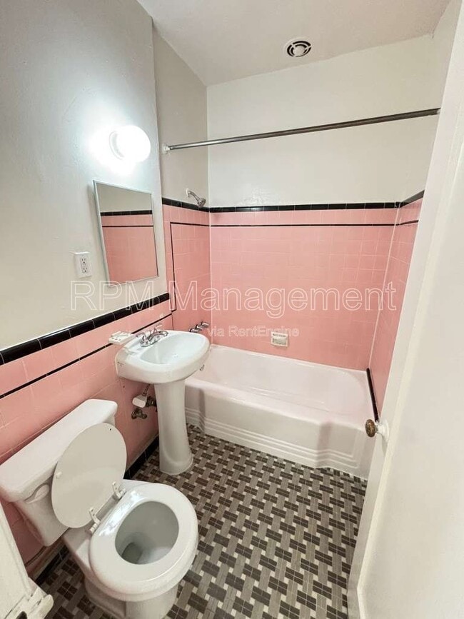 Photo - 611 Normandie Ave Unit 49