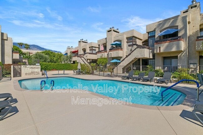 Building Photo - 2601 S Broadmoor Dr Unit #77