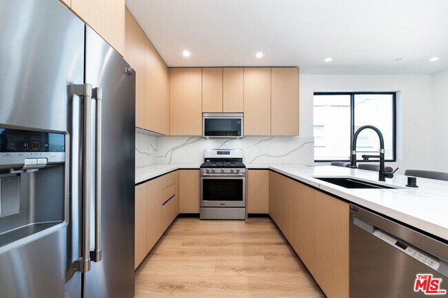 Photo - 4615 St Charles Pl