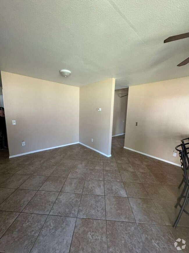 Building Photo - REDLANDS CA Rental