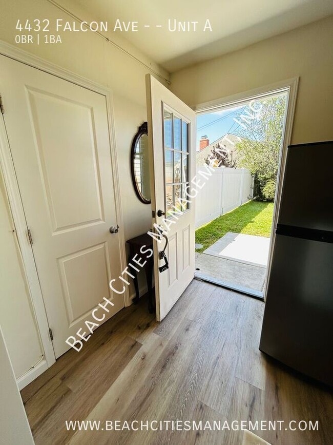 Photo - 4432 Falcon Ave Unit A