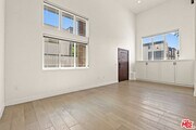Photo - 5019 W Maplewood Ave Unit 101